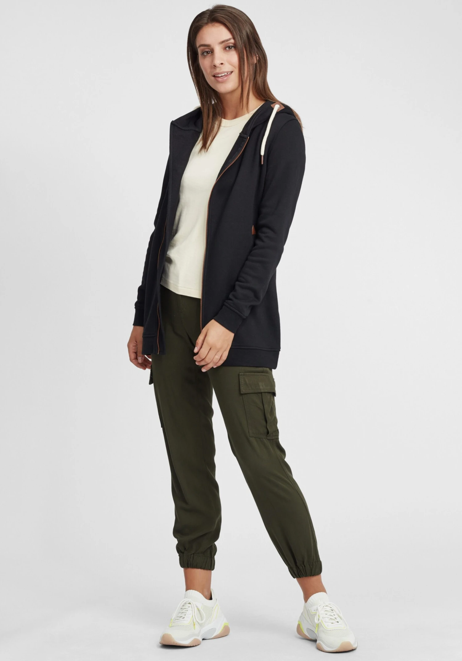 OXMO Sweatjacken Sweatjacke Vicky Frauen Schwarz – Bild 3