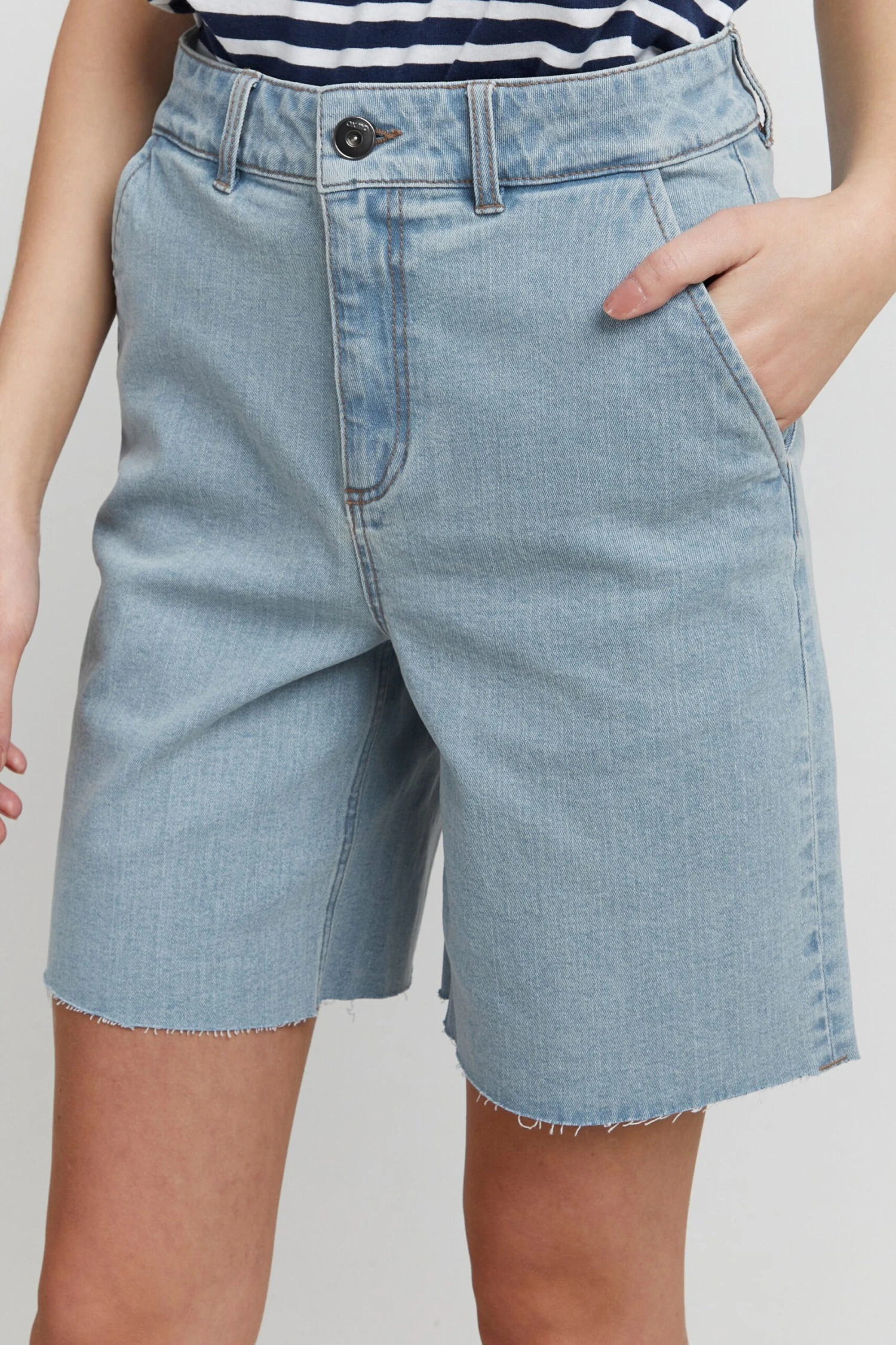 OXMO Shorts Regular Hose Freya Frauen Blau – Bild 5