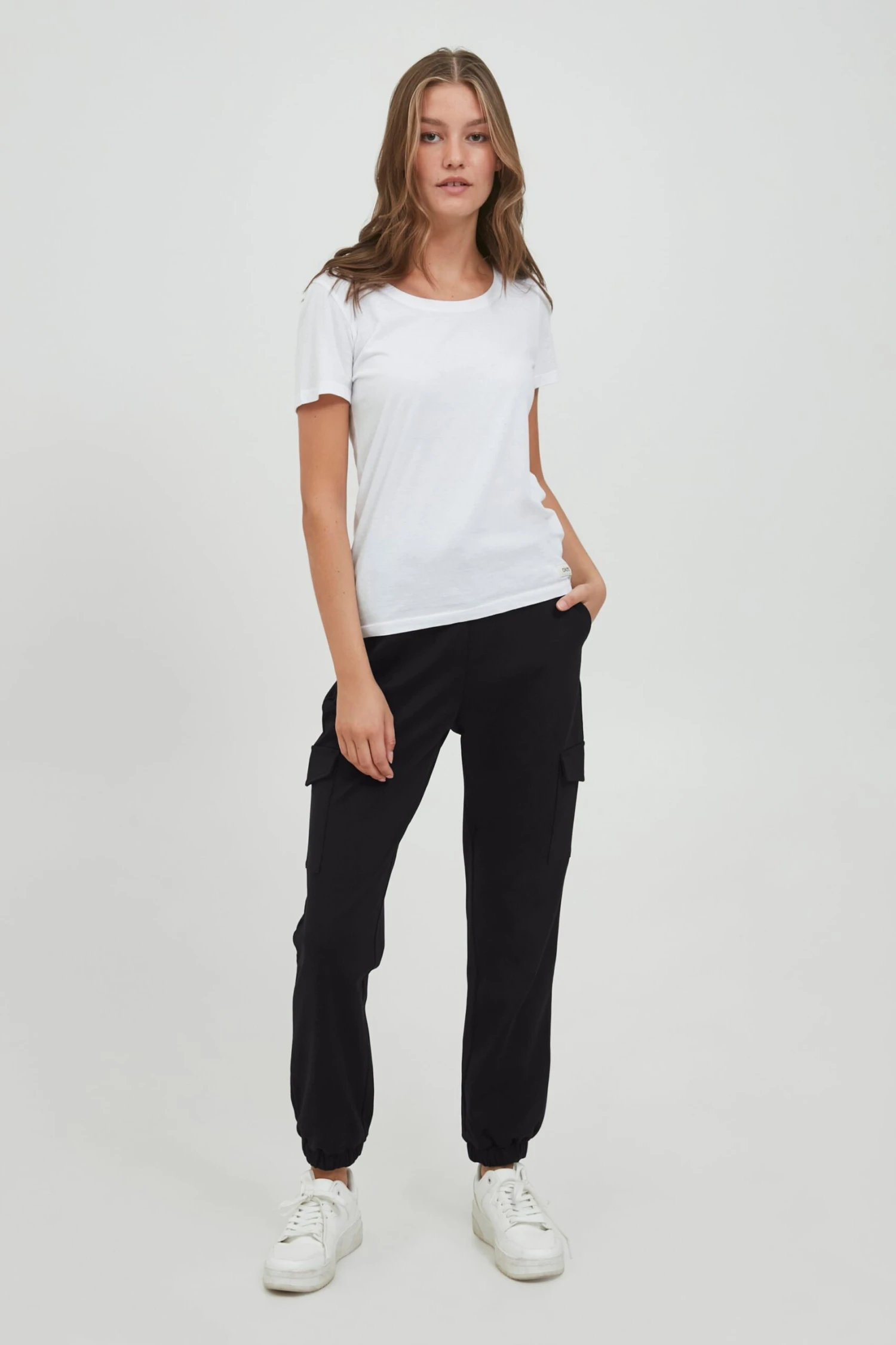 OXMO Cargohosen Loosefit Cargohose Henni Frauen Schwarz – Bild 3