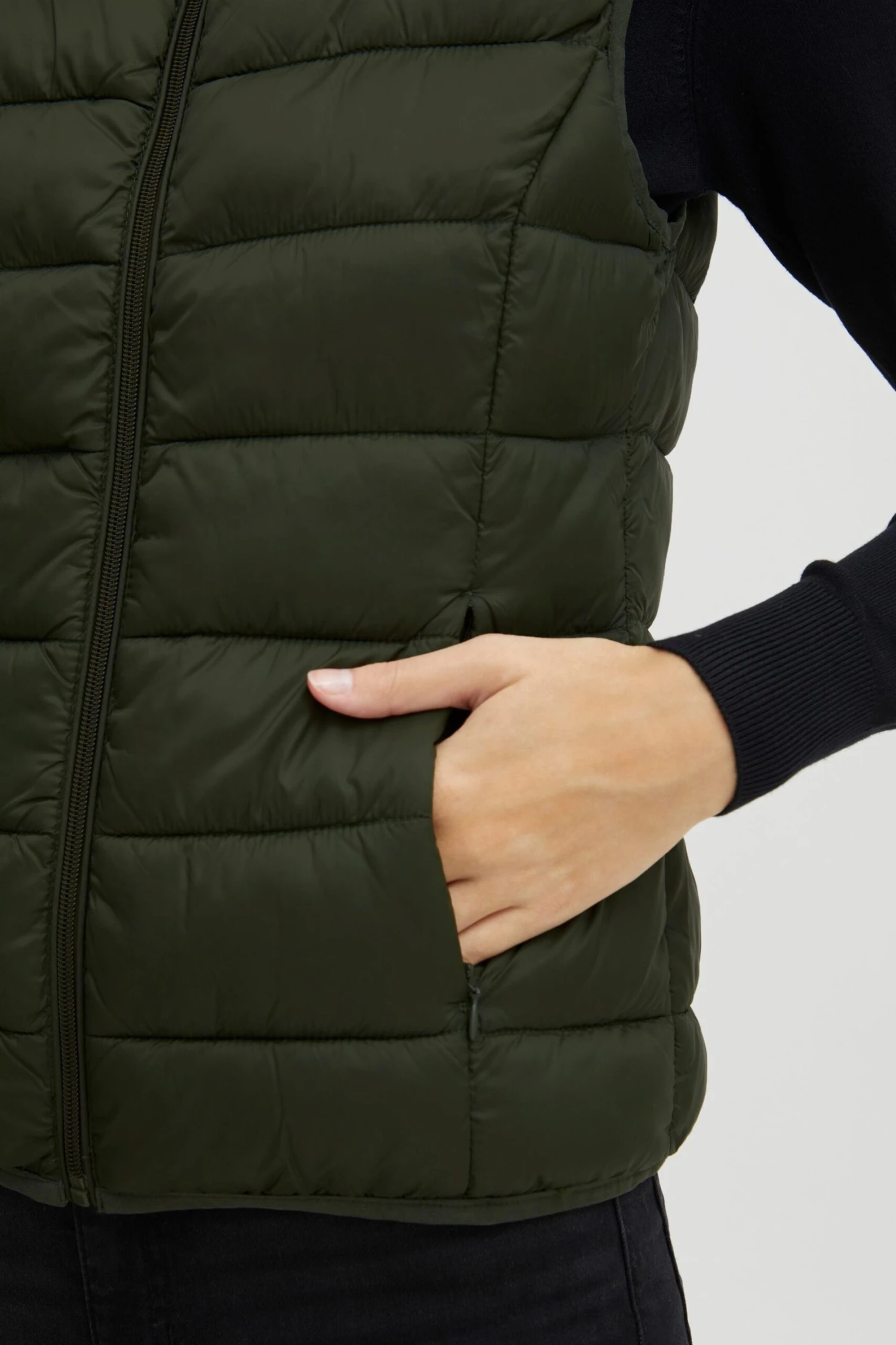 OXMO Westen Steppweste Bena Frauen Grün – Bild 5