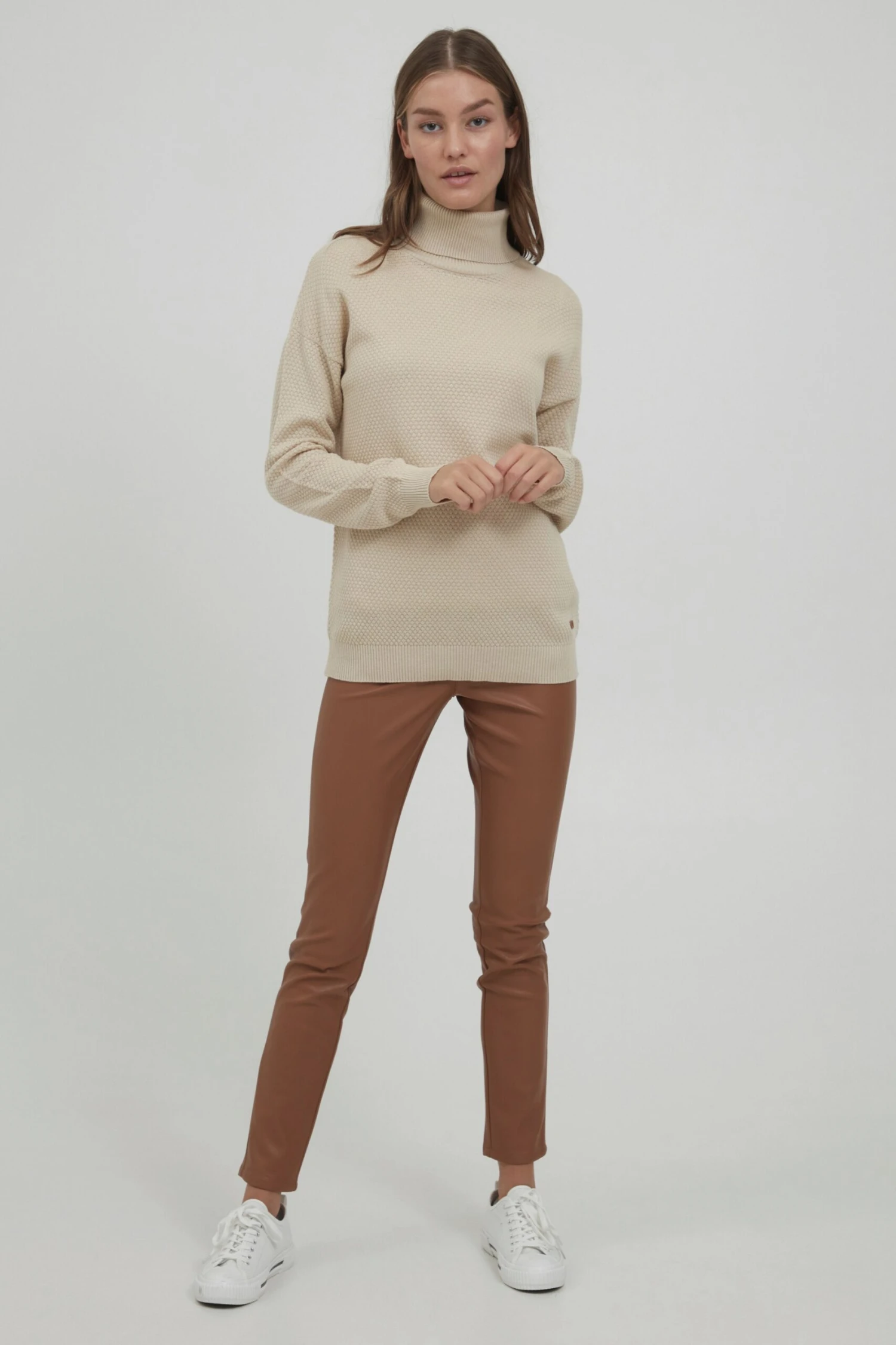 OXMO Strickjacken Rollkragenpullover Sina Frauen Creme – Bild 3