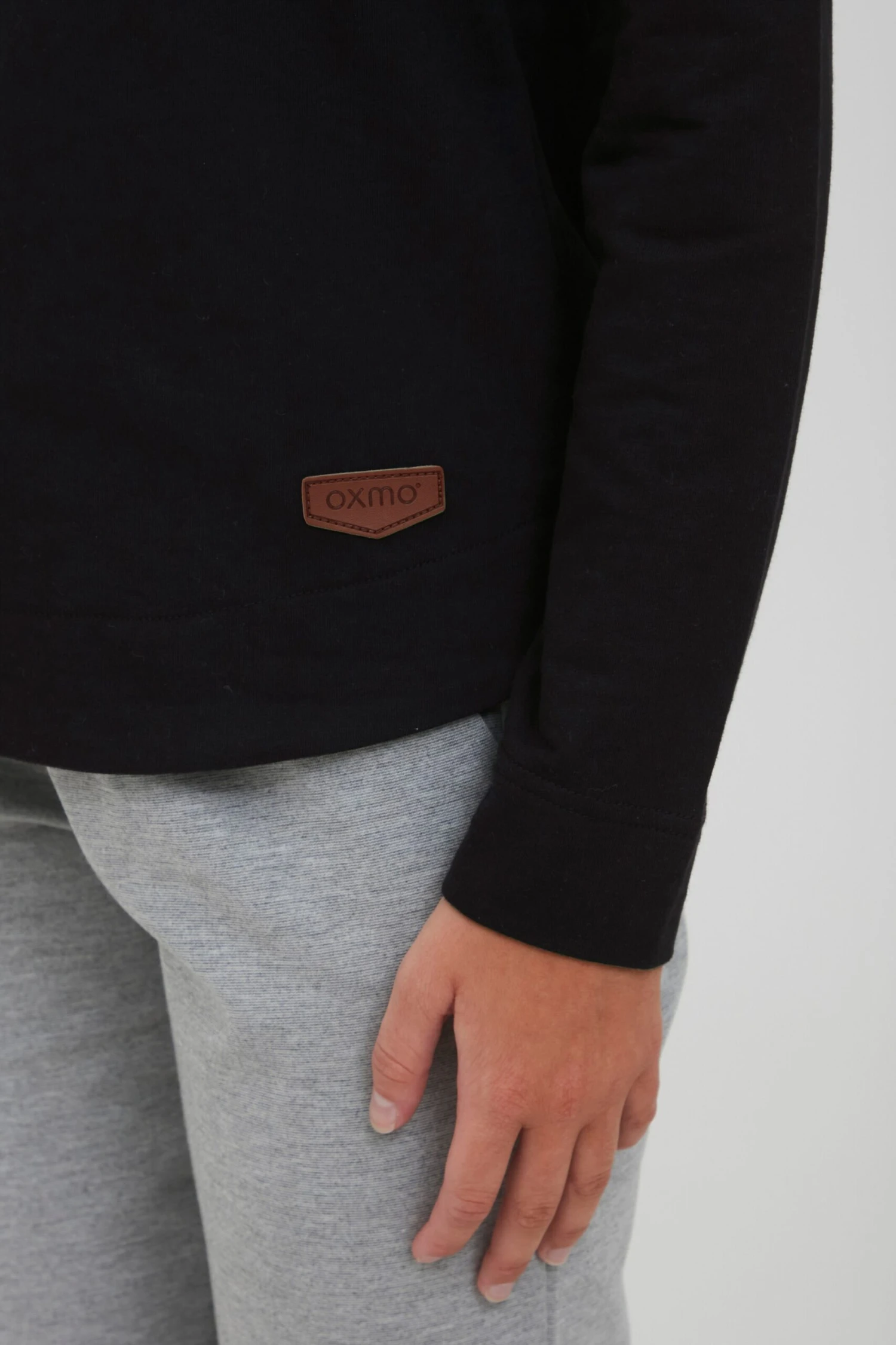 OXMO Sweatjacken Kapuzensweatjacke Wanda Frauen Schwarz – Bild 6