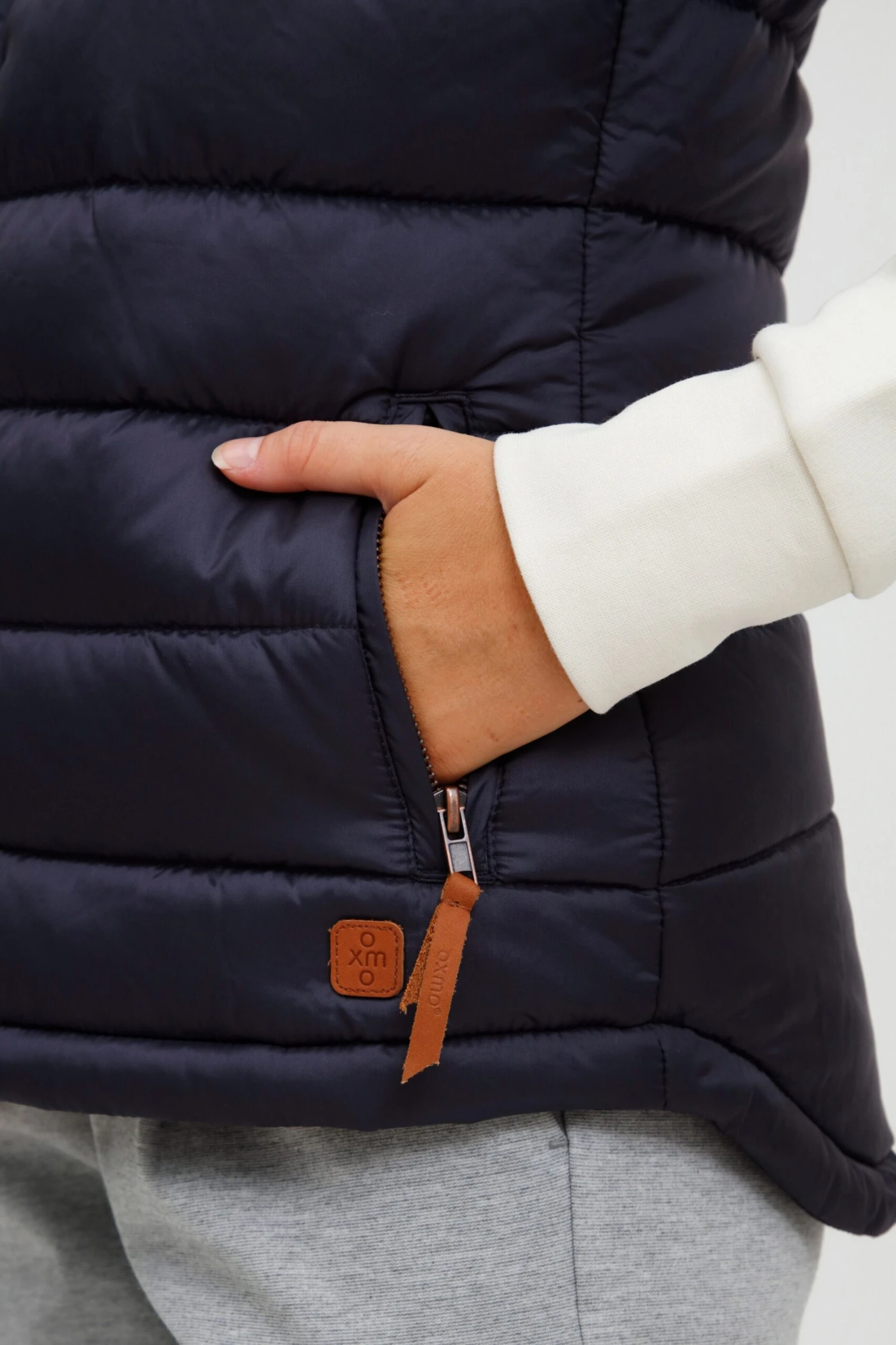 OXMO Westen Steppweste CAMILLA Frauen Dunkelblau – Bild 6