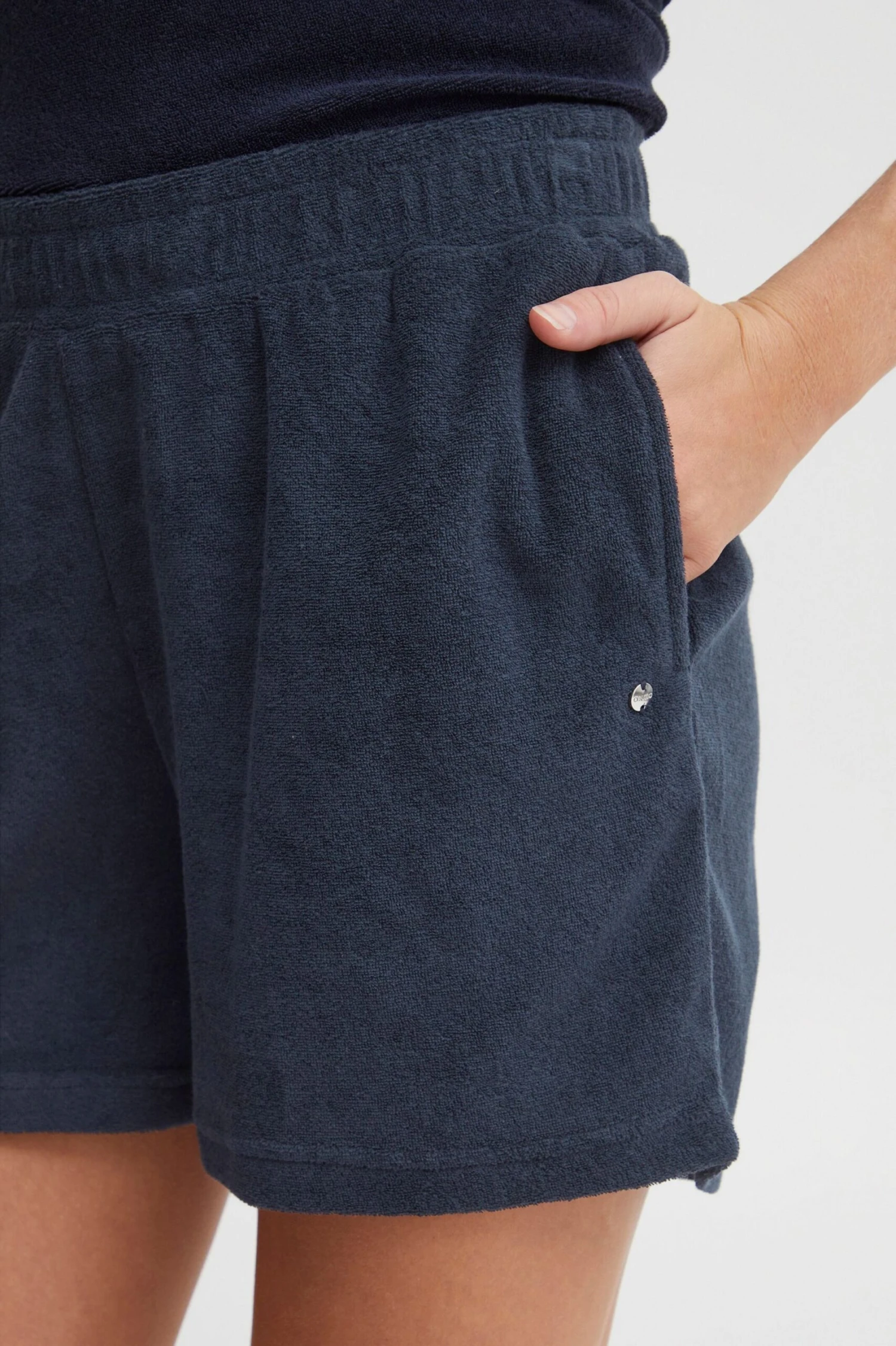 OXMO Shorts Regular Hose Frauen Blau – Bild 5