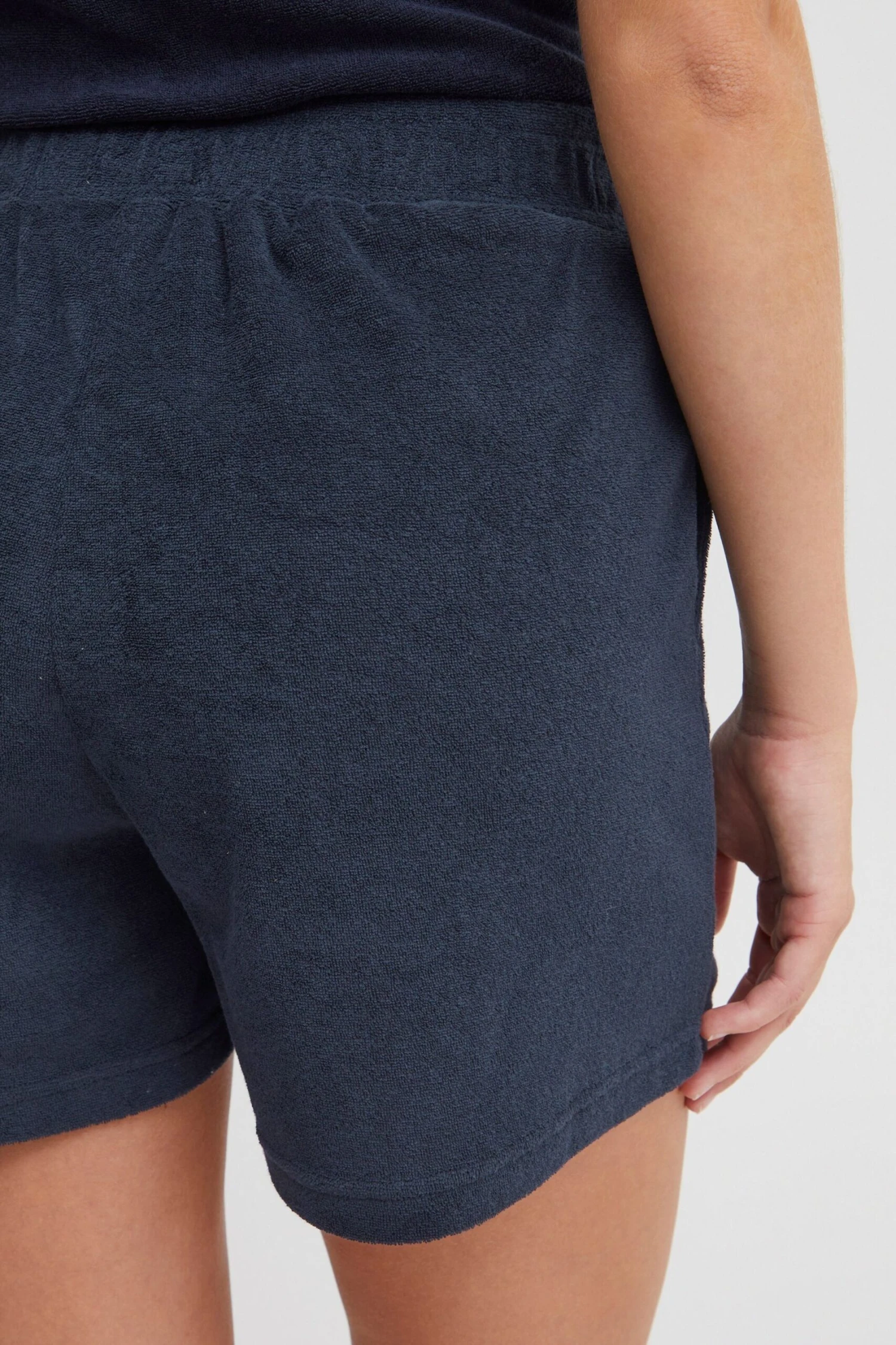 OXMO Shorts Regular Hose Frauen Blau – Bild 6